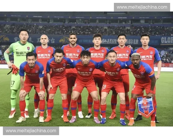 克劳迪奥·希拉尔德斯仰仗核心，阿斯帕斯的老道经验成为球队保级关键